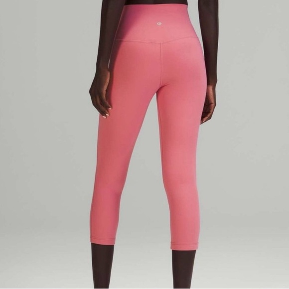 LULULEMON pink crop leggings - Picture 2 of 7